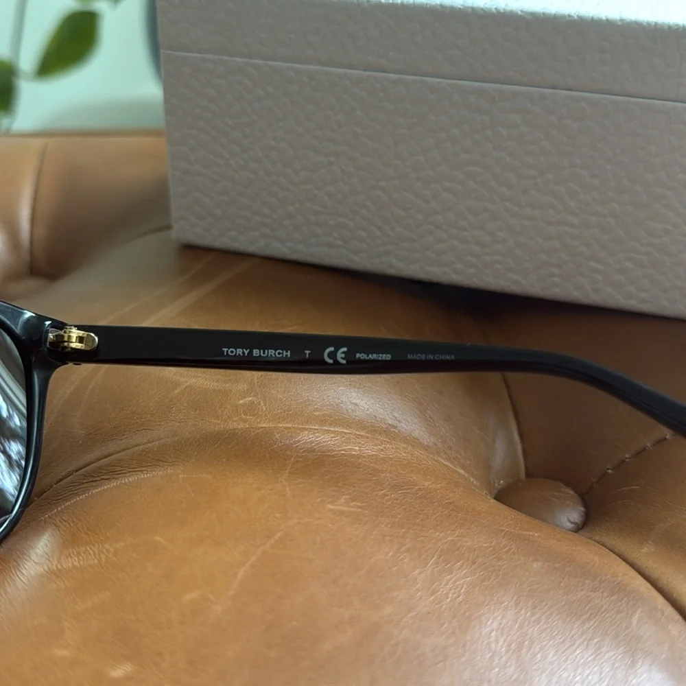 Tory Burch TY7106 Sunglasses 
Black Frame, Dark Brown Gradient - Picture 4 of 6